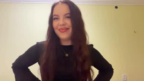Snapshot of loganboughamer chatting on 05/11/26, 06:16 Nadia online show from 05/11/26, 06:16