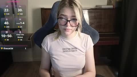 Logan and Katana online show from 05/28/26, 04:26