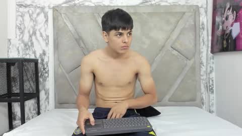 loganjhonson online show from 10/11/25, 03:06