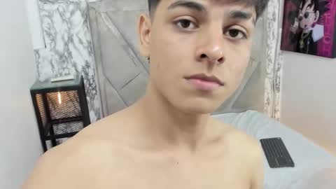 loganjhonson online show from 10/15/25, 02:44