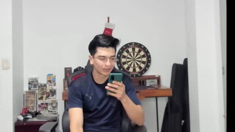 Snapshot of logannick chatting on 01/06/25, 08:03 Logan online show from 01/06/25, 08:03