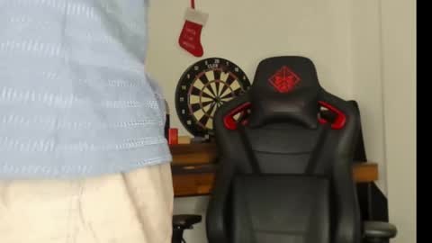 Snapshot of logannick chatting on 01/31/25, 08:01 Logan online show from 01/31/25, 08:01