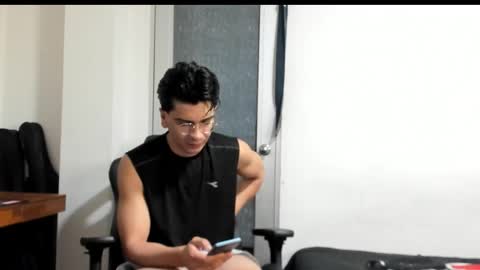 Snapshot of logannick chatting on 09/10/25, 07:41 Logan online show from 09/10/25, 07:41