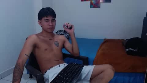 Snapshot of logannthh chatting on 10/30/25, 04:08 logannthh online show from 10/30/25, 04:08