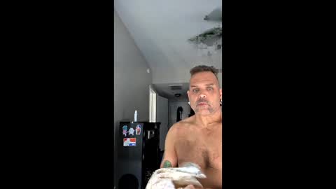 Logan Reaves online show from 05/02/26, 06:57