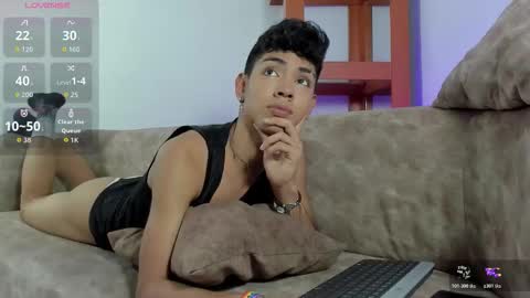 logantwink18 online show from 11/04/25, 06:29