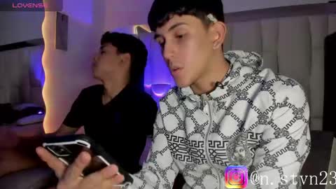 logantwink18 online show from 05/02/26, 12:59