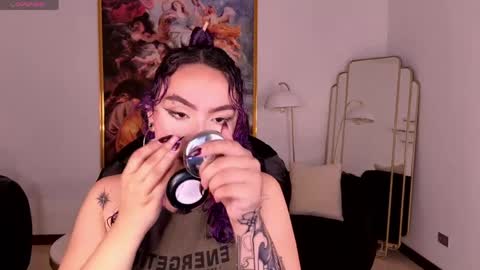 Snapshot of loiseharper chatting on 05/31/26, 05:20 Loise online show from 05/31/26, 05:20