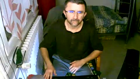 Snapshot of lokoum39 chatting on 12/11/24, 06:20 lokoum39 online show from 12/11/24, 06:20