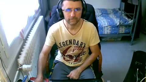 Snapshot of lokoum39 chatting on 12/25/24, 12:05 lokoum39 online show from 12/25/24, 12:05