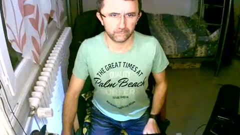 Snapshot of lokoum39 chatting on 01/05/25, 06:13 lokoum39 online show from 01/05/25, 06:13