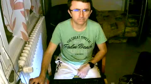 Snapshot of lokoum39 chatting on 01/16/25, 09:30 lokoum39 online show from 01/16/25, 09:30