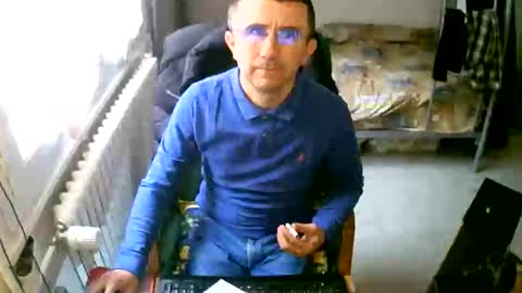 Snapshot of lokoum39 chatting on 02/02/25, 12:57 lokoum39 online show from 02/02/25, 12:57