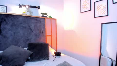 Lola online show from 05/04/26, 02:13