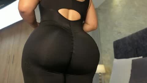Lola Sweet online show from 04/29/26, 11:25