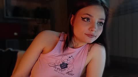 Snapshot of lola_bani_ chatting on 04/23/26, 12:29 lola online show from 04/23/26, 12:29