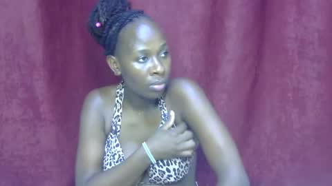 lola_beib online show from 04/14/26, 08:31