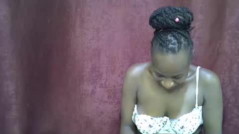 lola_beib online show from 04/28/26, 05:07
