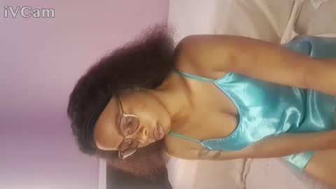 Snapshot of lola_coco chatting on 04/27/26, 04:43 Lola Coco online show from 04/27/26, 04:43