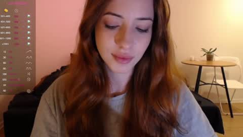 Snapshot of lola_dinky chatting on 10/22/25, 10:31 Lola online show from 10/22/25, 10:31