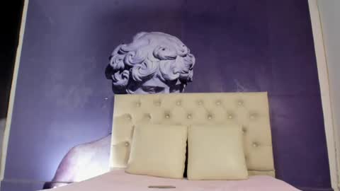 lola red online show from 02/05/25, 03:09