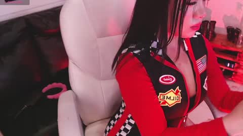Lola  online show from 04/29/26, 03:16