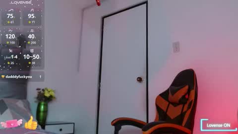 Snapshot of lola_wish chatting on 09/11/25, 10:32 lola_wish online show from 09/11/25, 10:32