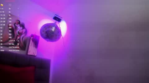 Snapshot of lola_wish chatting on 11/18/25, 04:17 lola_wish online show from 11/18/25, 04:17