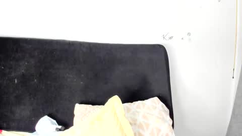 lolaa_staars online show from 12/20/25, 03:35