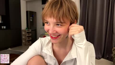 Snapshot of lolaatatee chatting on 05/28/26, 06:16 lolaatatee online show from 05/28/26, 06:16
