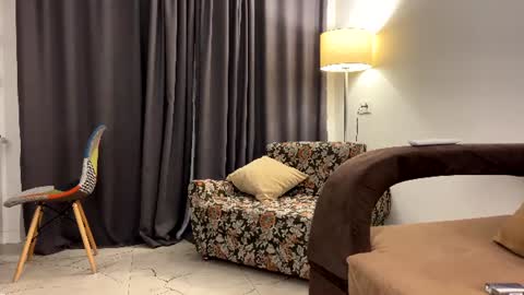 Snapshot of lolaatatee chatting on 06/15/26, 06:43 lolaatatee online show from 06/15/26, 06:43