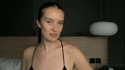Snapshot of loladom chatting on 06/26/26, 10:14 Frt Pr1ncess online show from 06/26/26, 10:14