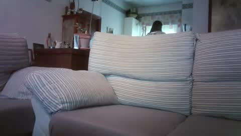 LOLA HUESO y ERIC online show from 12/18/25, 03:51