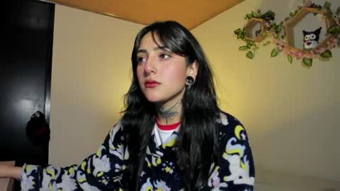 Snapshot of lolaleah_ chatting on 02/03/26, 06:22 Lola online show from 02/03/26, 06:22