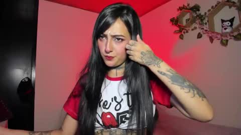 Snapshot of lolaleah_ chatting on 02/15/26, 03:36 Lola online show from 02/15/26, 03:36