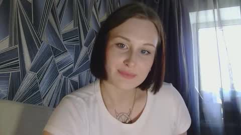 Lola online show from 09/24/25, 08:28