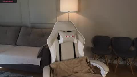 lolalitte online show from 07/10/26, 01:10