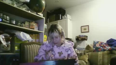 Lola Lixx online show from 12/26/24, 12:38