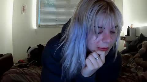 Lola Lixx online show from 09/12/25, 03:01