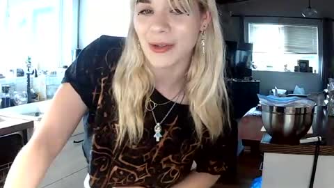 Snapshot of lolalixx6969 chatting on 07/14/26, 02:05 Lola Lixx online show from 07/14/26, 02:05
