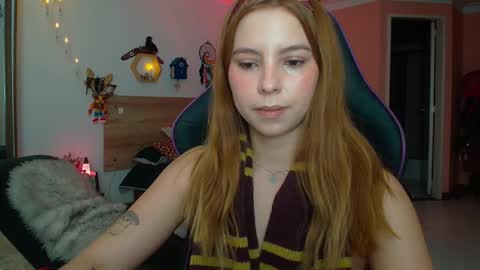 Snapshot of lolaverse chatting on 02/12/26, 04:35 Lola doll online show from 02/12/26, 04:35