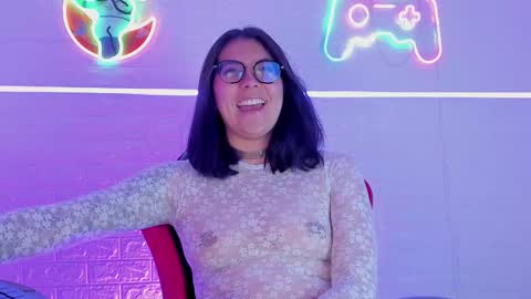 Lola online show from 11/03/25, 11:44