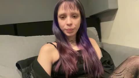 Snapshot of lole6913 chatting on 05/17/26, 06:22 lole online show from 05/17/26, 06:22