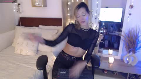 Dear tippers follow me on my new cb account lennarogers online show from 11/15/25, 12:19