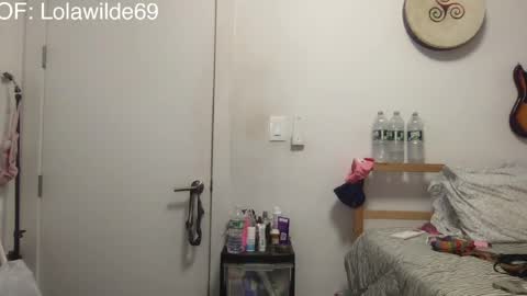 Snapshot of lolita_wilde390 chatting on 05/21/26, 04:41 Lolita Wildes Back online show from 05/21/26, 04:41