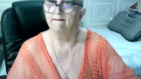 LolkaAlyss online show from 04/15/26, 05:42