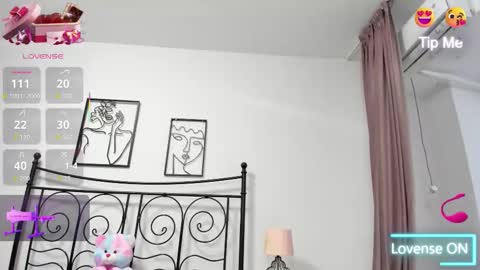 Lolla online show from 12/15/25, 05:55