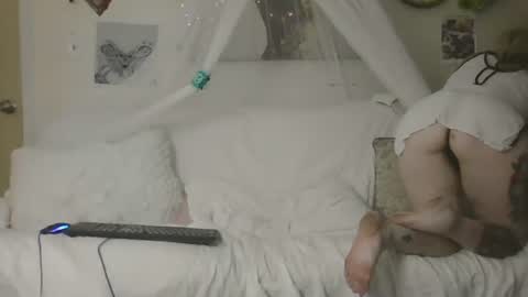 Lollipop Queen online show from 10/21/25, 05:52