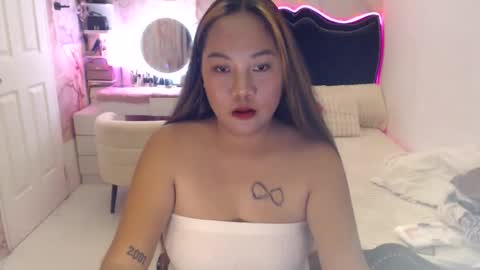 lolly_holii online show from 05/31/26, 09:49