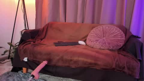 Lolly  online show from 05/16/26, 02:52
